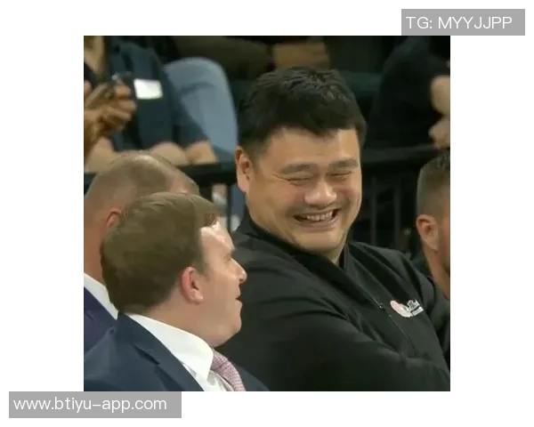 姚明在亚运会上的表情变化引发热议展现运动员的心理状态与竞技压力