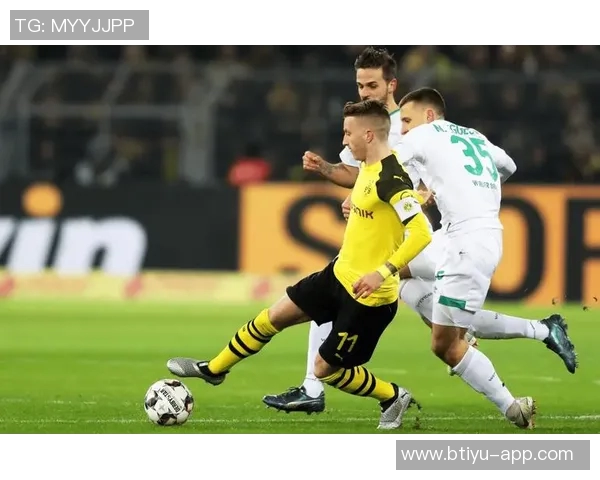 德甲激战：本菲卡惊险逆转多特蒙德红牌事件引发全场热议