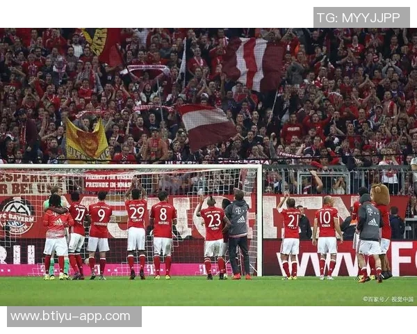 国王杯精彩对决那不勒斯点球大战险胜拜仁全场沸腾 国王杯精彩对决那不勒斯点球大战险胜拜仁全场沸腾