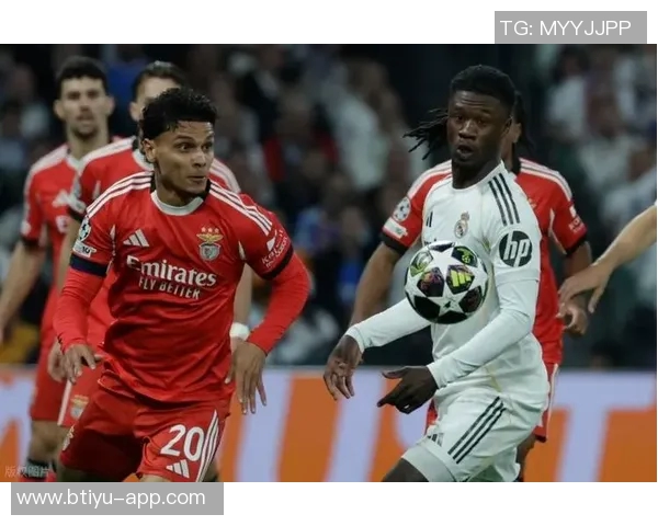 英超赛场惊现冷门皇马3-0战胜多特蒙德引发争议判罚热议 英超赛场惊现冷门皇马3-0战胜多特蒙德引发争议判罚热议