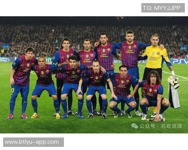 西甲经典对决巴萨大胜曼联红牌争议引发全场热议