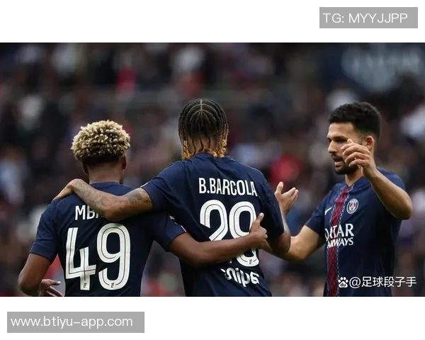 德甲惊天冷门里昂逆转巴黎圣日耳曼补时绝杀震撼全场